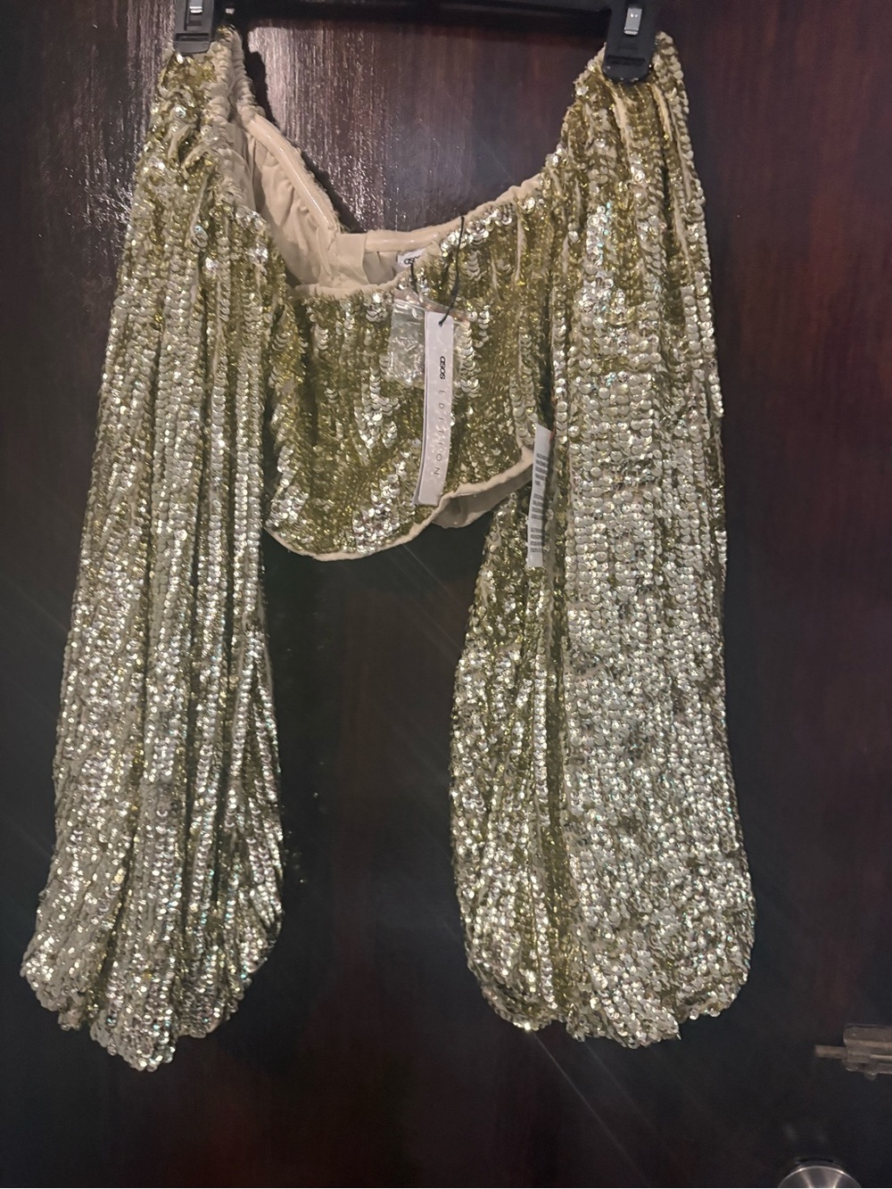 NWT ASOS Gold Green Sequin Cropped Top. Size 2. - Picture 3 of 10